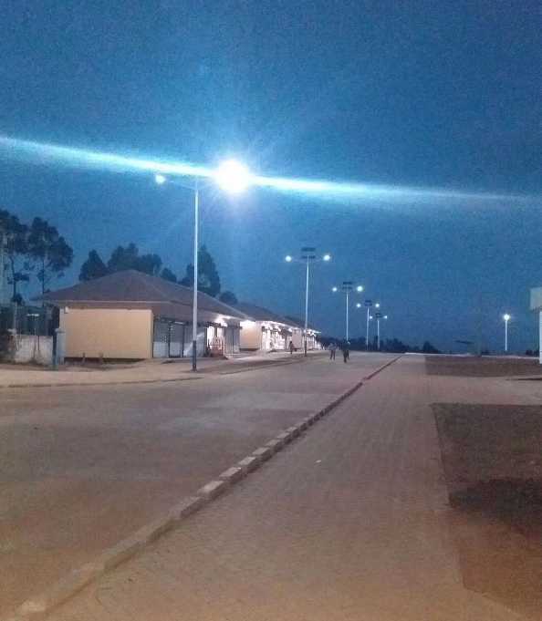 石龙区非洲科特迪瓦太阳能路灯工程